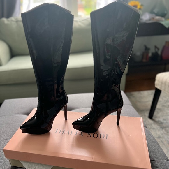Thalia sodi black patent pu boots, new never used! - Picture 2 of 2